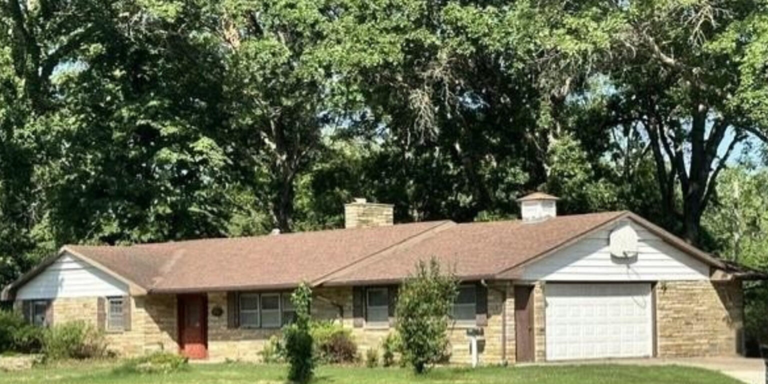1015 E. Quincy, Pittsburg, KS ranch home