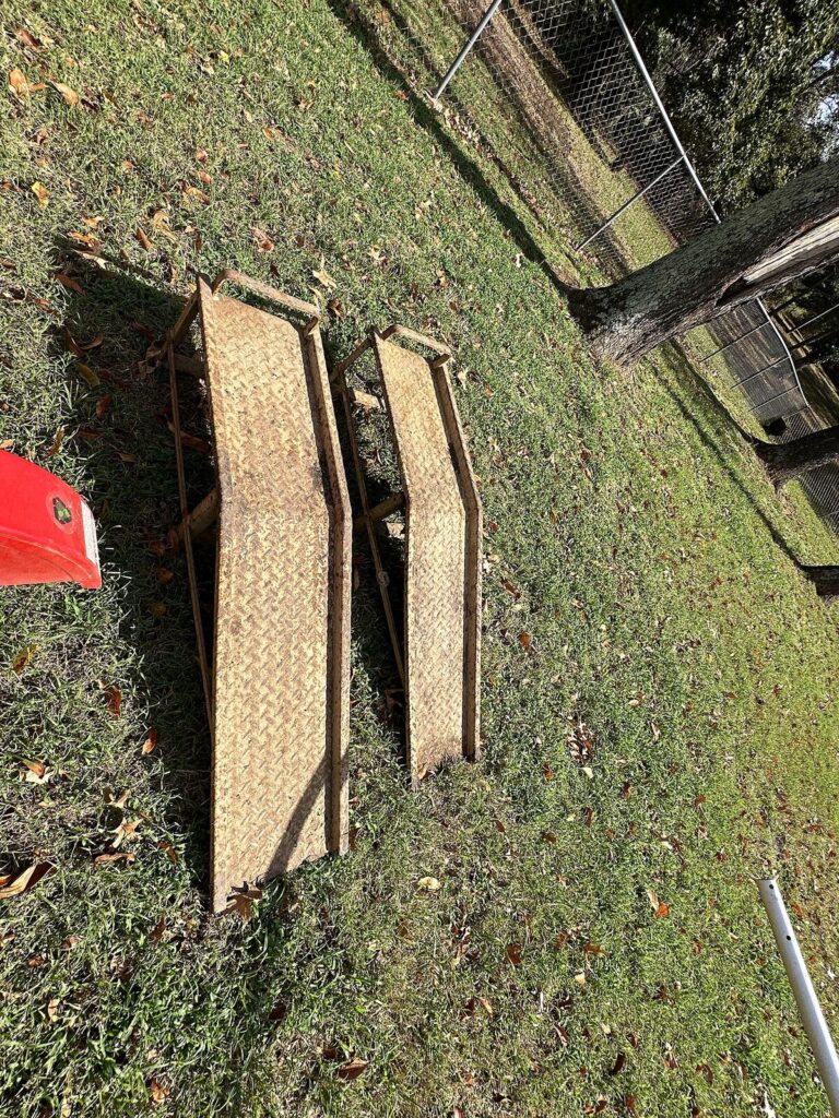 Steel diamond-plate car ramps