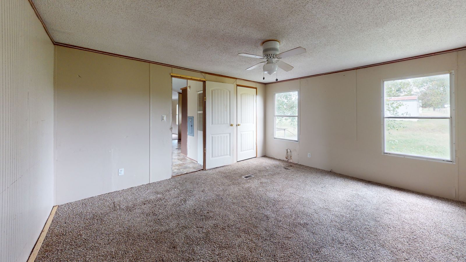 1994 manufactured home (Trailer 4), Estate of Thomas E. Senkevech auction, 17014 E. Long Knife Rd., Nevada, MO — Bedroom
